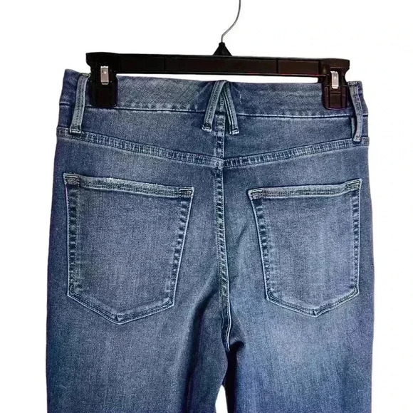 Good AMERICAN GOOD FLARE RIPPED SPLIT HEM FLARE JEANS IN BLUE458 SIZE 6/28 - Picture 8 of 10